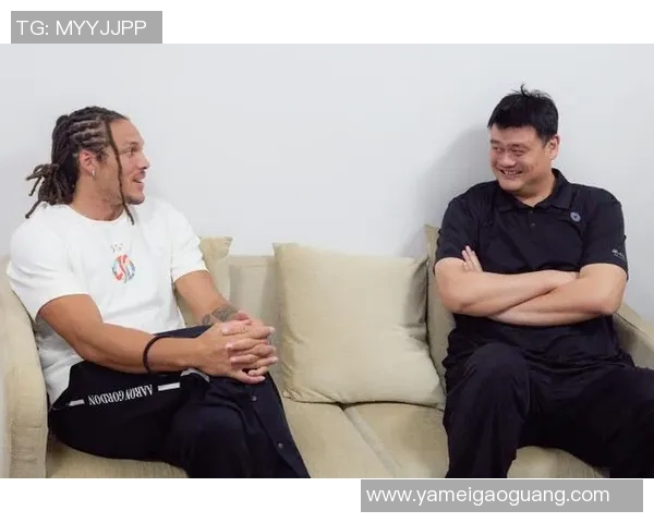 姚明赴泰国探寻篮球文化与美食之旅的精彩瞬间