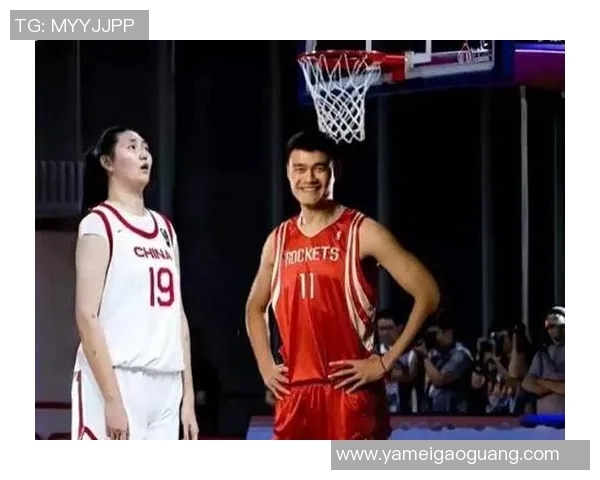 姚明与台湾老友重聚畅谈篮球梦想与人生感悟的温馨时刻 姚明与台湾老友重聚畅谈篮球梦想与人生感悟的温馨时刻