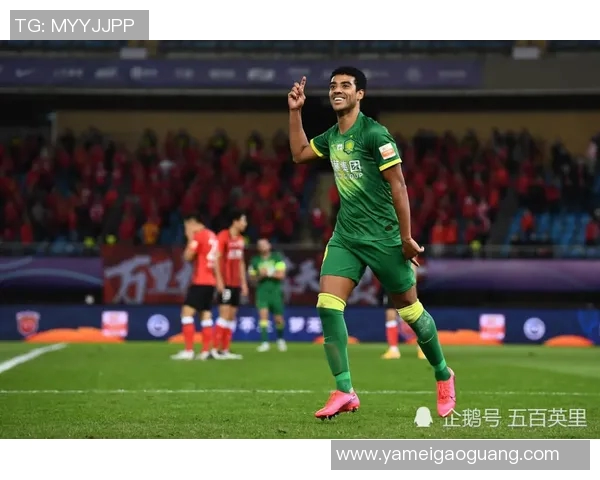 墨西哥足球明星里卡多的传奇之路与辉煌成就揭秘