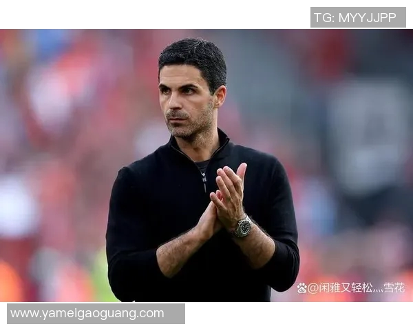 足球明星灿烂笑容背后的故事与成就揭秘 足球明星灿烂笑容背后的故事与成就揭秘